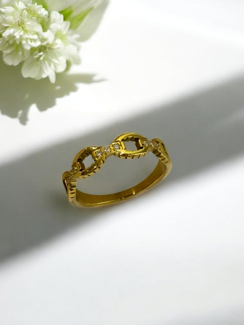 GOLDEN SEBAY RING
