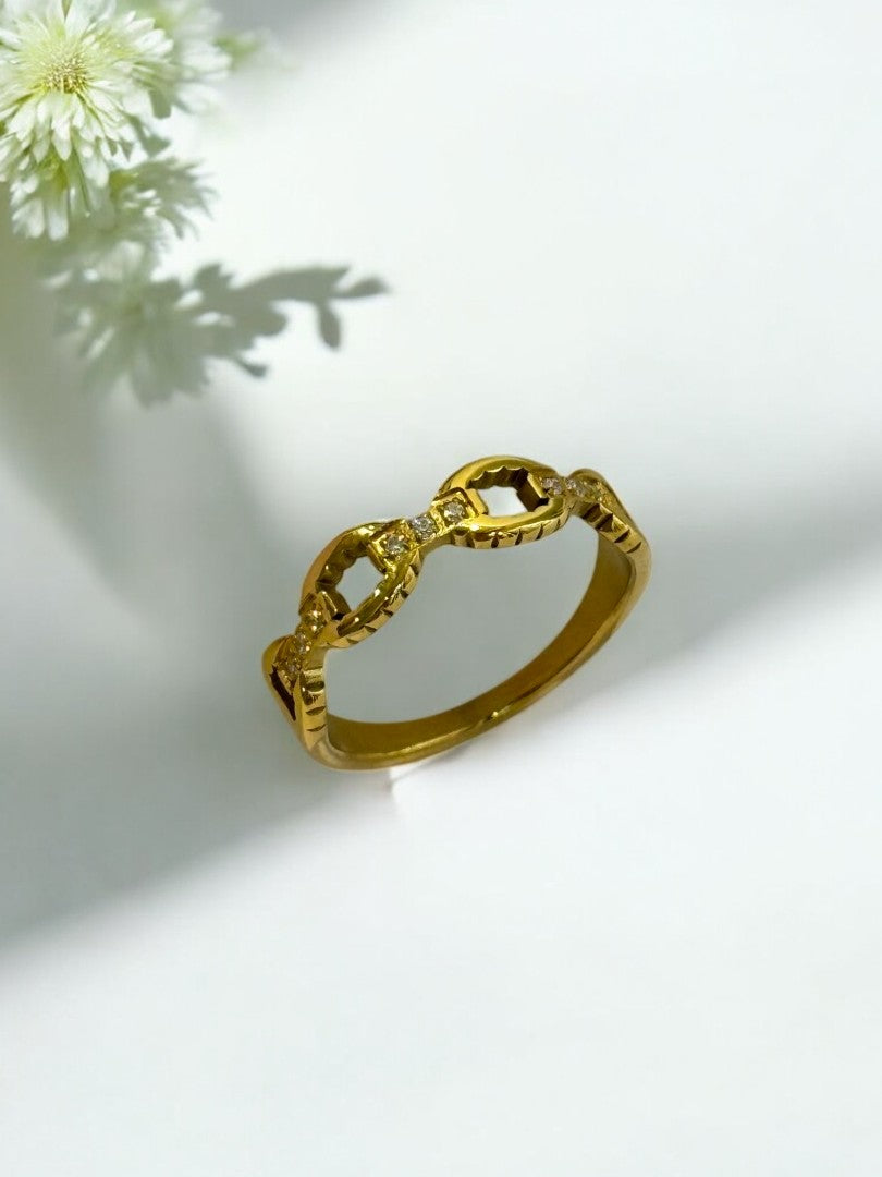 GOLDEN SEBAY RING