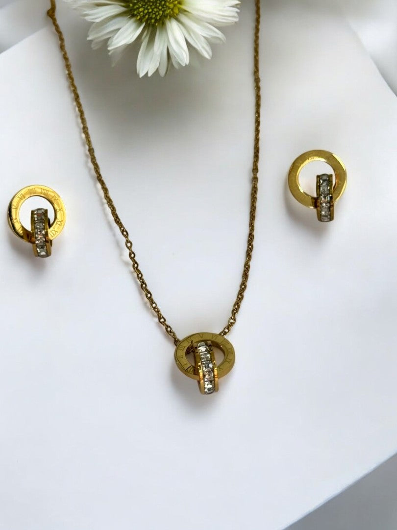 GOLDEN STANLEY NECKLACE SET