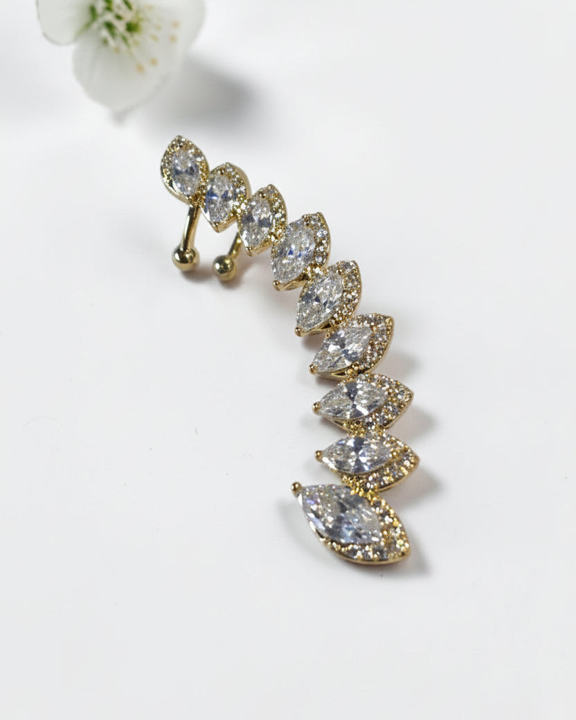 GOLDEN TENNIS DIAMOND IKSHVA EAR CUFF