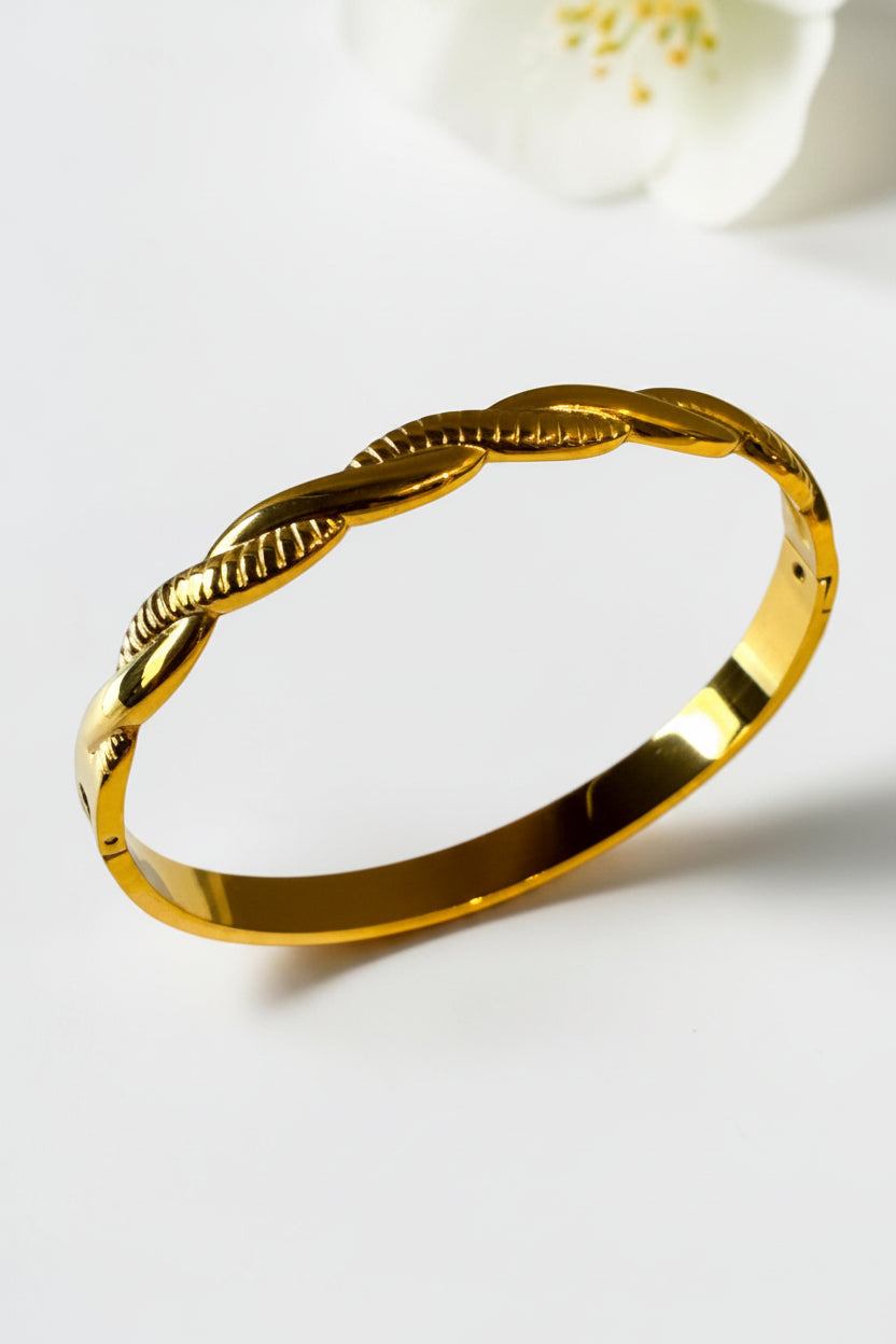 GOLDEN TWISTED HARRIET BRACELET