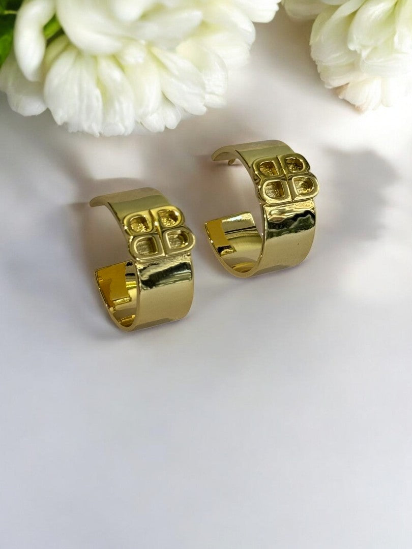 18K GOLD PLATED BB BRAND HOOP