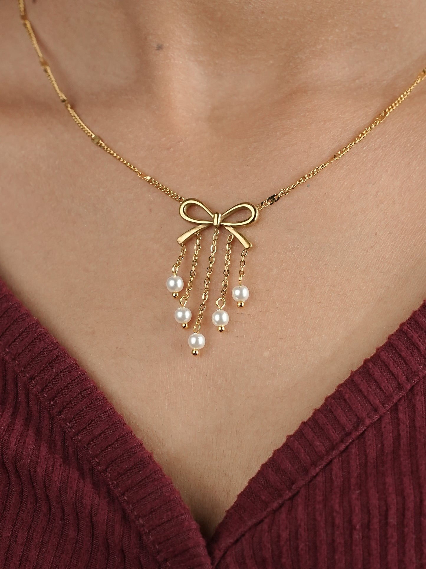 GOLDEN CHAIN WITH DROP PEARL