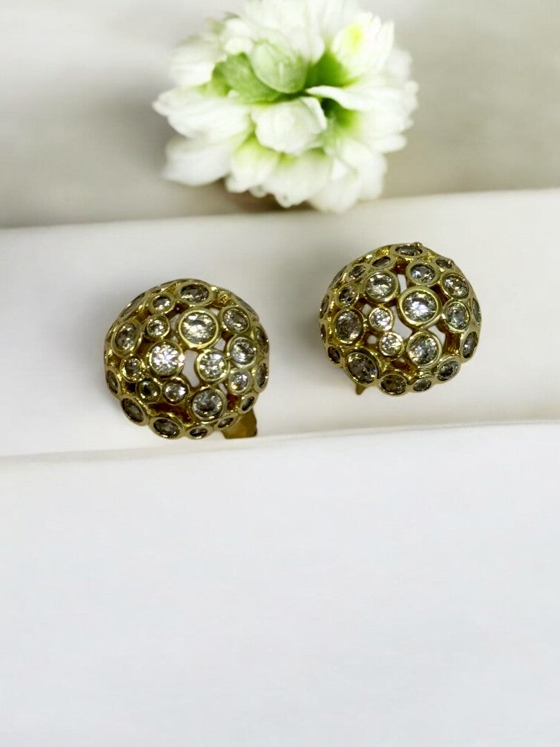 18K GOLD TINY SHINY DIAMOND EARRING, LOOKING STUD BUT ITS HOOP