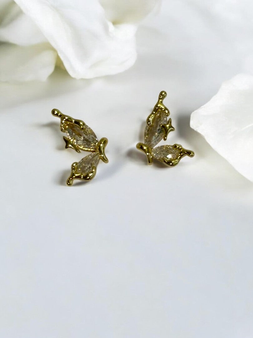 18K GOLD DROP DIAMOND BUTTERFLY LUXURY STUD