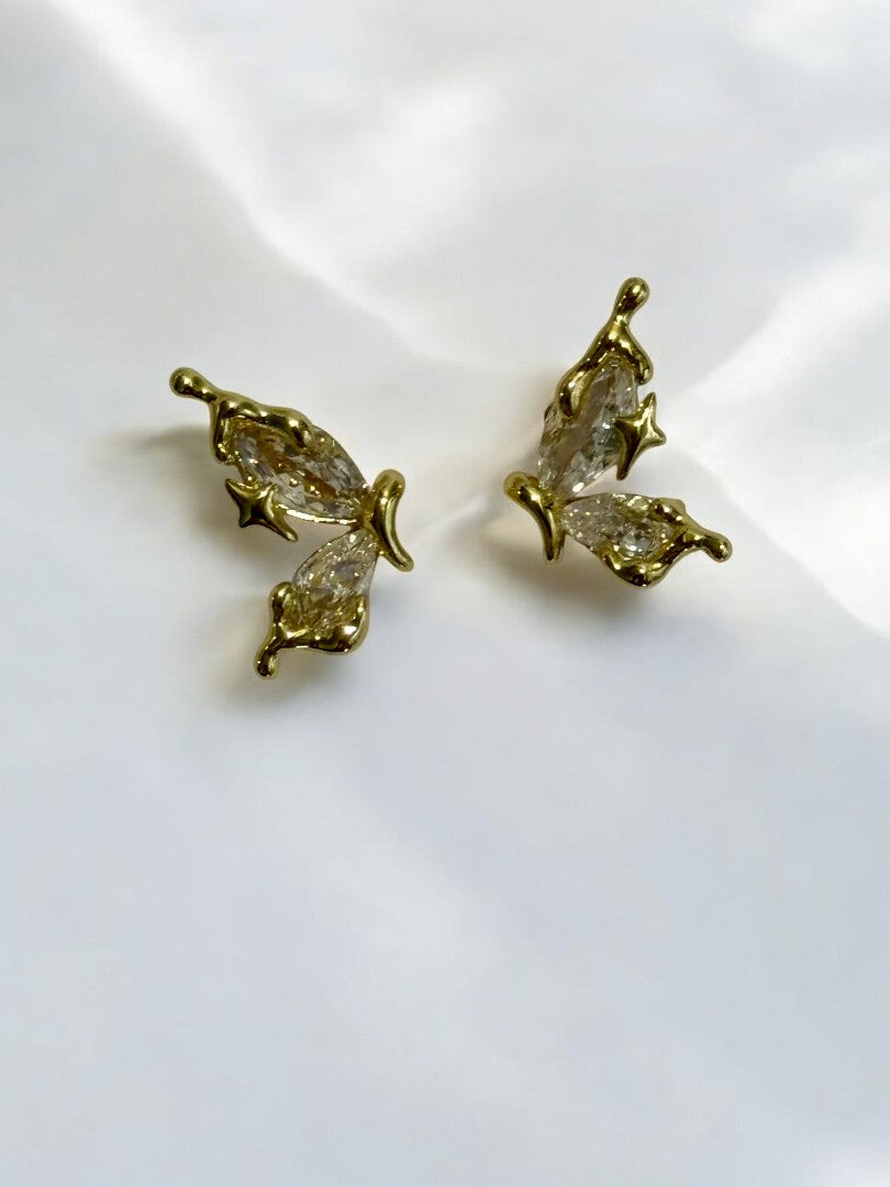 18K GOLD DROP DIAMOND BUTTERFLY LUXURY STUD