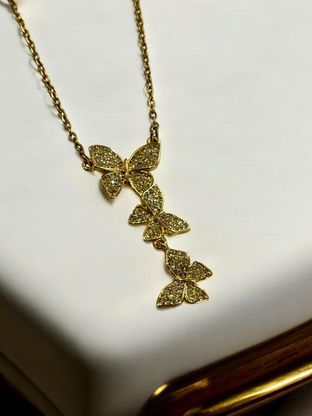 GOLDEN CHAIN WITH THREE HANGING DIAMOND BUTTERFLY