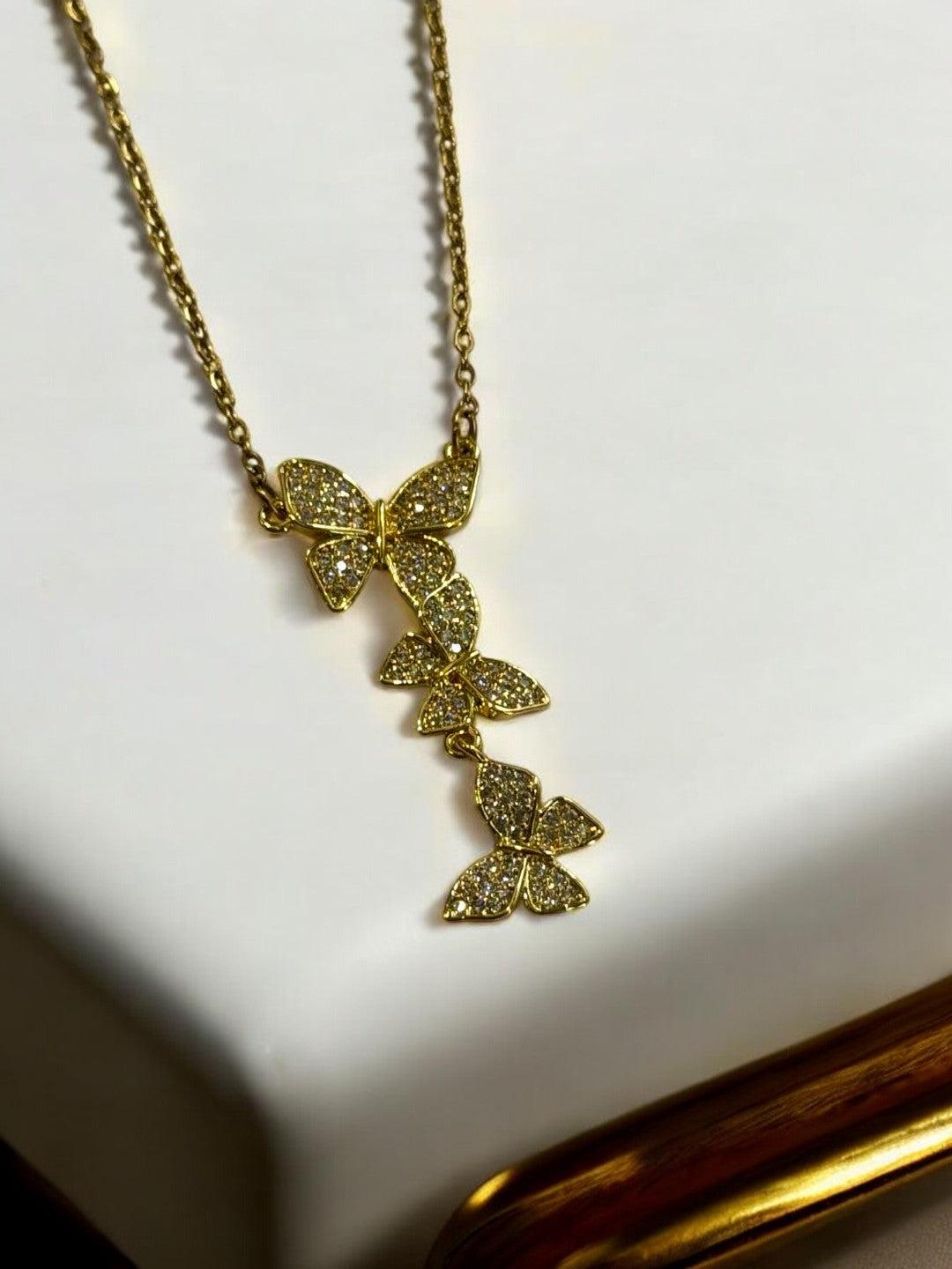 GOLDEN CHAIN WITH THREE HANGING DIAMOND BUTTERFLY