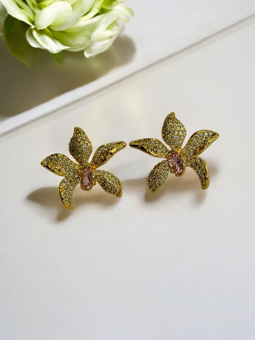 18K GOLD PLATED STUDED DIAMOND FIVE PETAL PREMIUM STUD