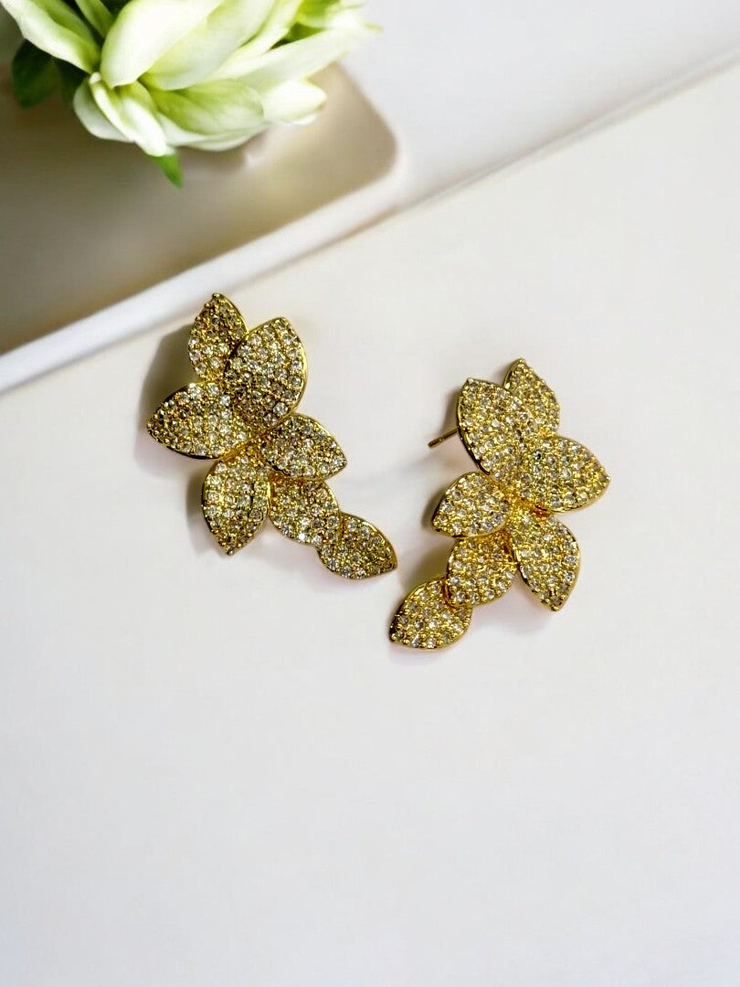 18K GOLD PLATED STUDED SHINY DIAMOND FLOWER LUXURIOUS STUD