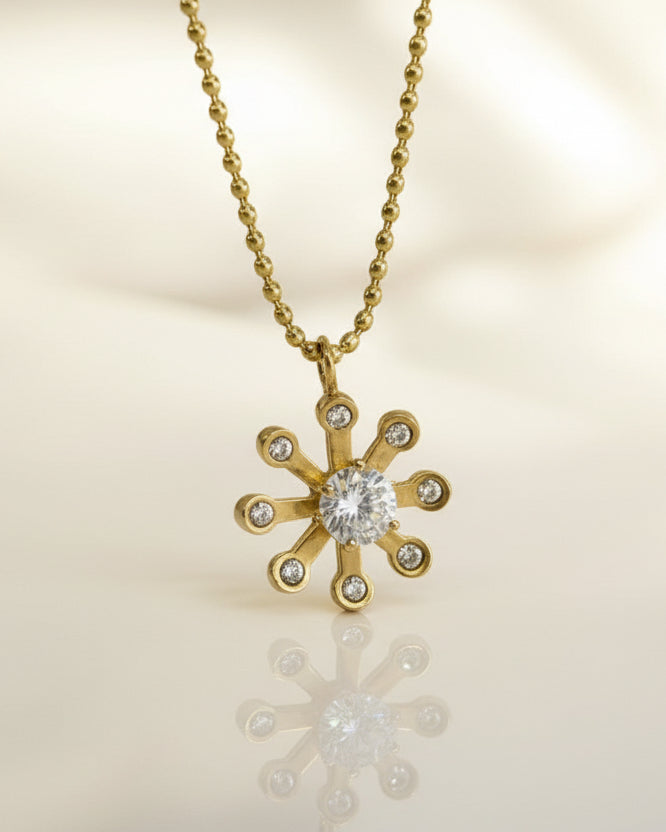 GOLDEN CHAIN WITH DIAMOND FLOWER