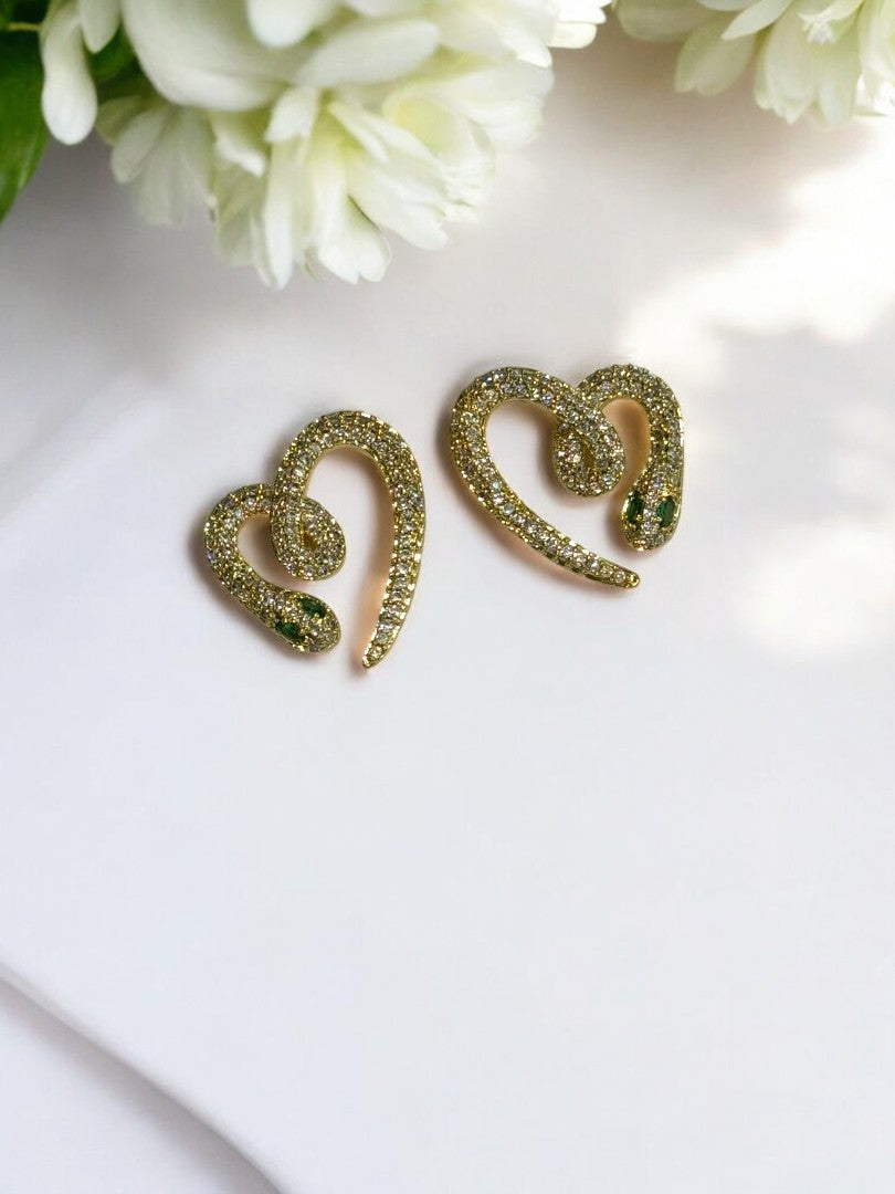 18K GOLD PLATED DIAMOND HEART SHAPED PYTHON STUD EARRING