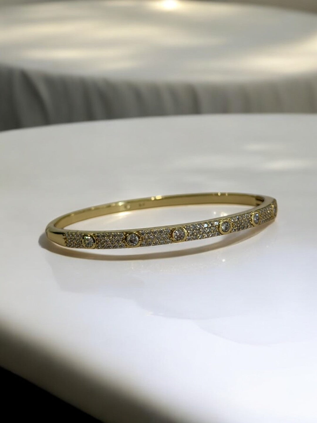 GOLDEN BIG AND SMALL DIAMOND BRACELET