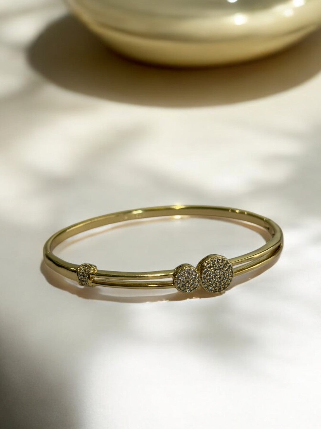 DIAMOND ROUND BRACELET