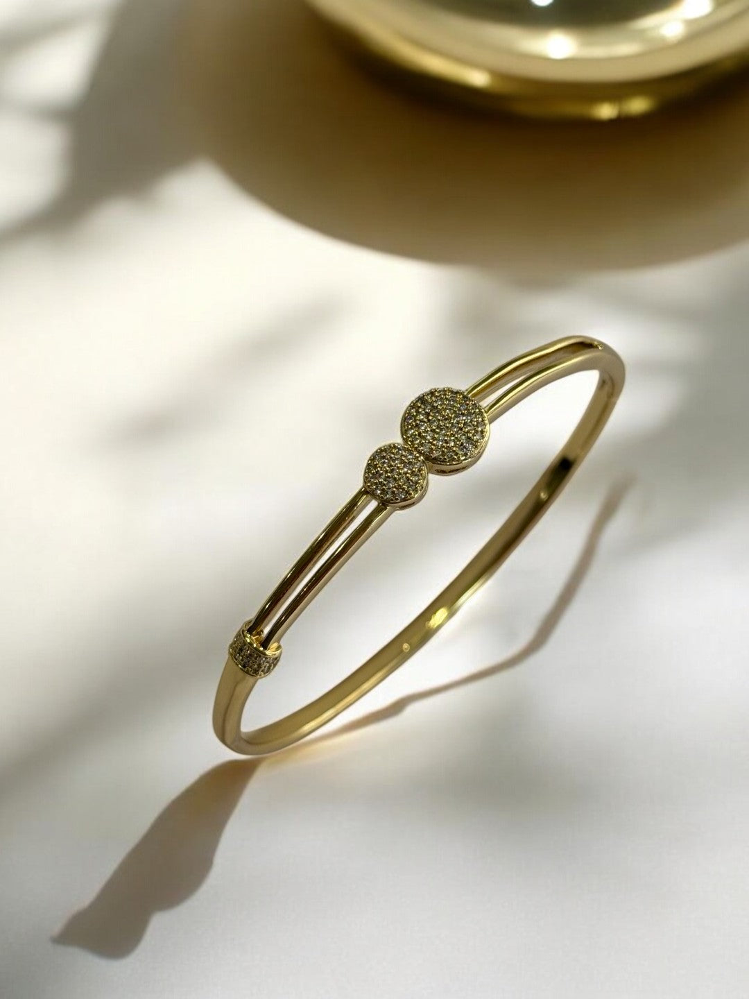 DIAMOND ROUND BRACELET