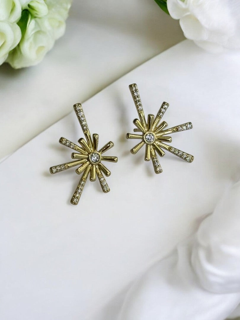 18 K GOLD PLATED DIAMOND STUD LIKE SPLASH PREMIUM STUD