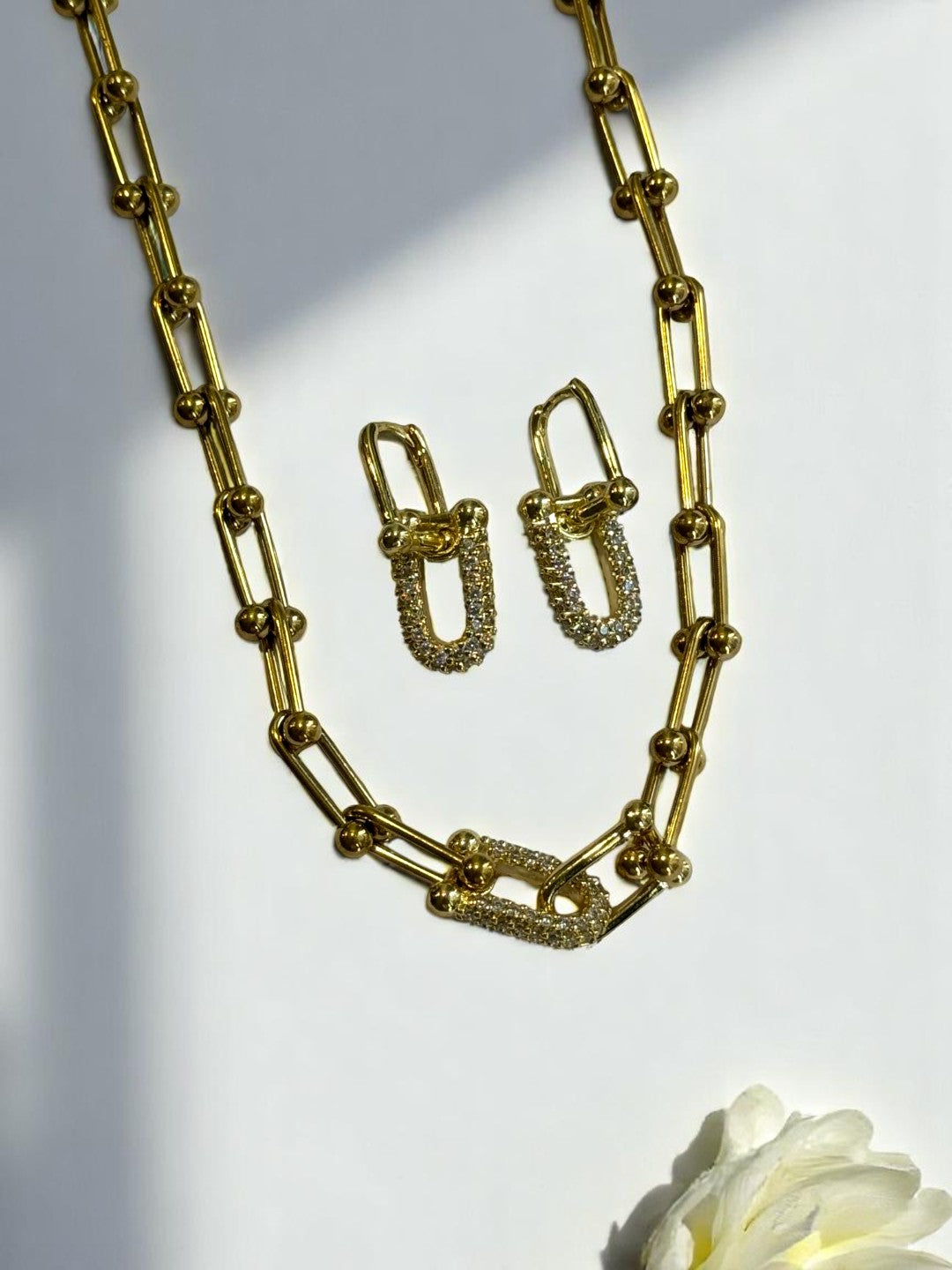 18K GOLD PLATED TIFFANY BRANDED CHAIN WITH EARRINGS AND BRACELET COMBO