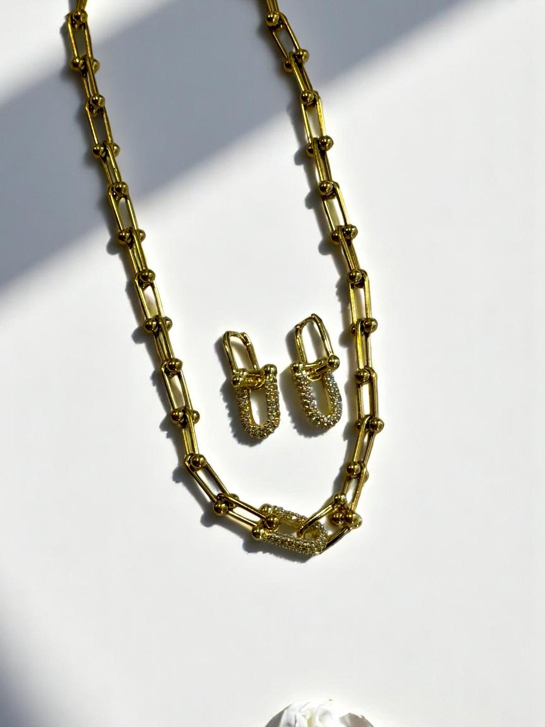 18K GOLD PLATED TIFFANY BRANDED CHAIN WITH EARRINGS AND BRACELET COMBO