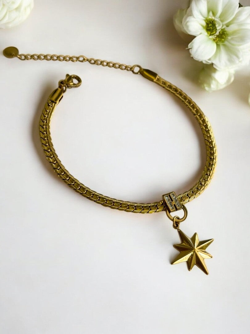 GOLDEN CHAIN WITH HANGING STAR TARNISH FREE BRACELET
