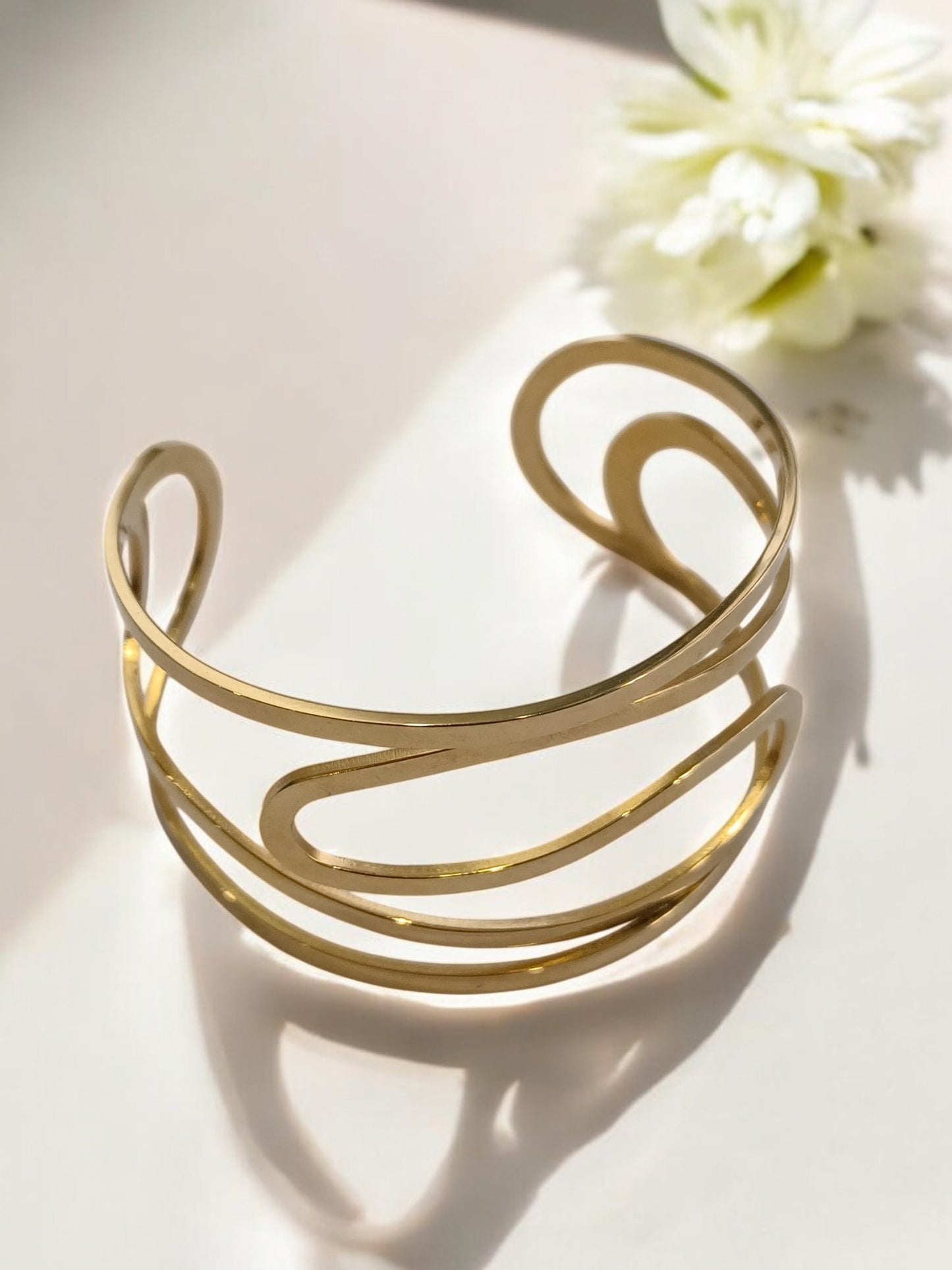 GOLDEN CUFF