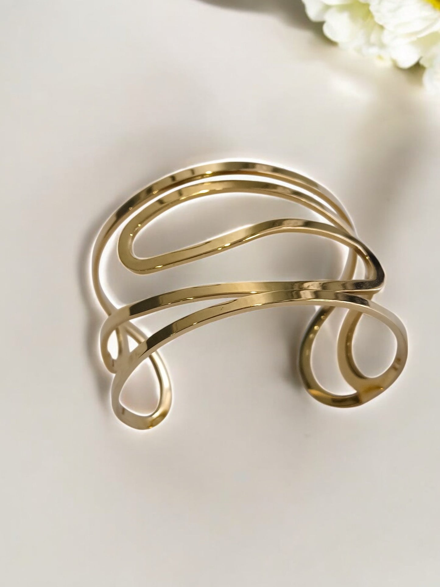 GOLDEN CUFF