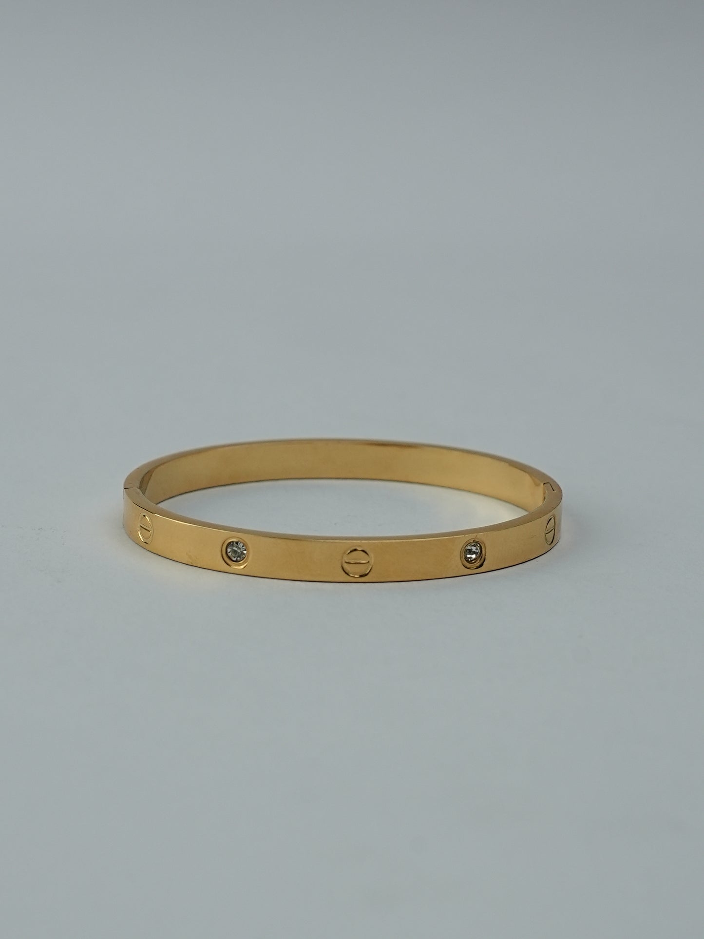 GOLDEN BASE WITH CARTIER AND DIAMOND