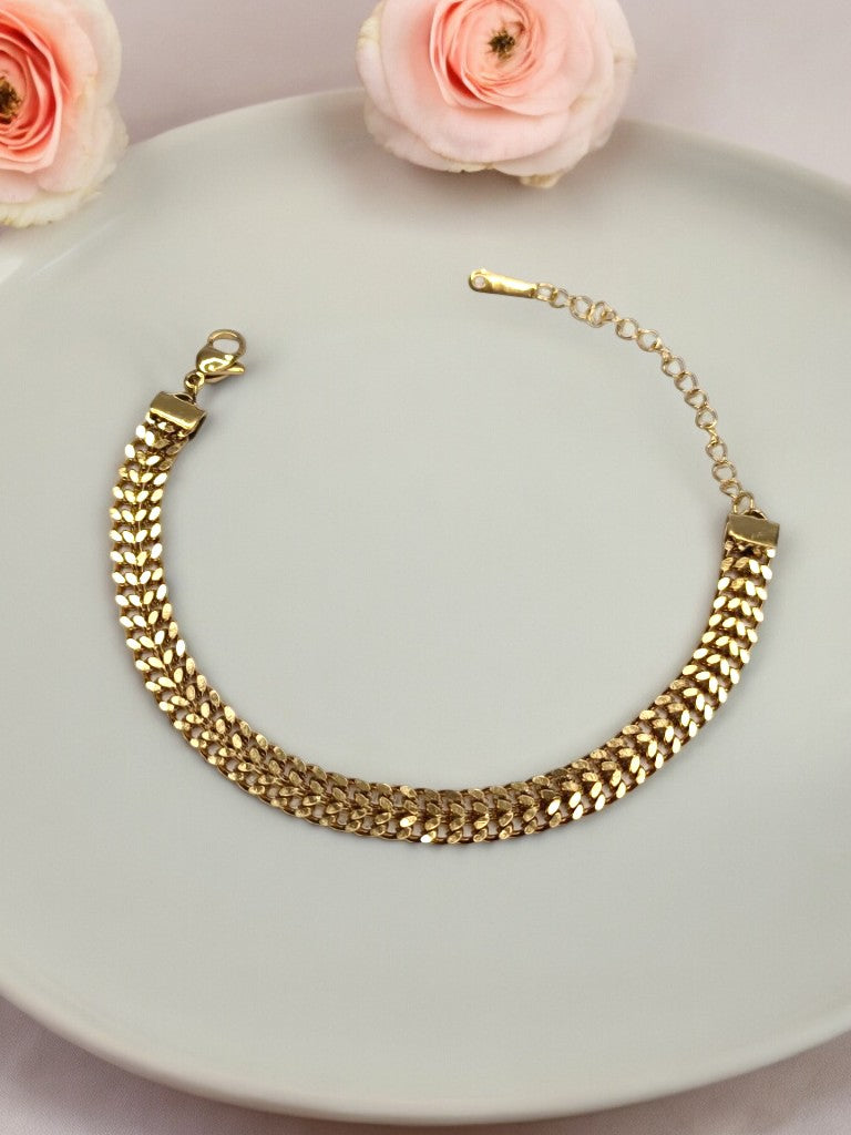 18K GOLD PLATED THIK CHAIN WITH TINY LEAVES