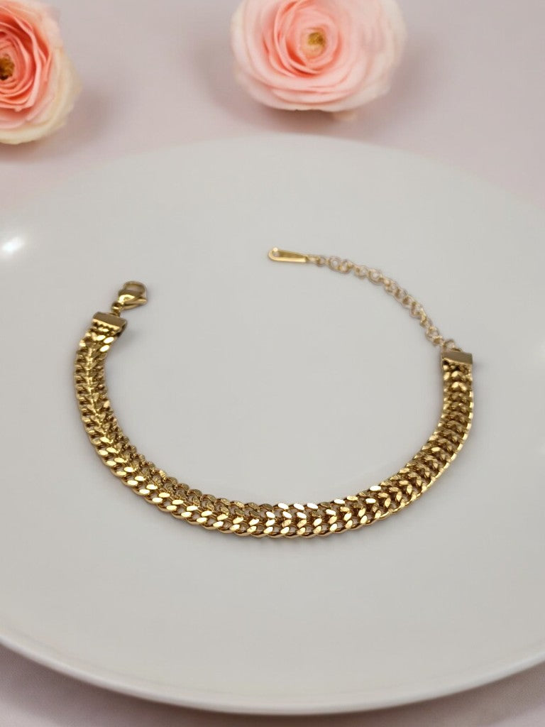 18K GOLD PLATED THIK CHAIN WITH TINY LEAVES