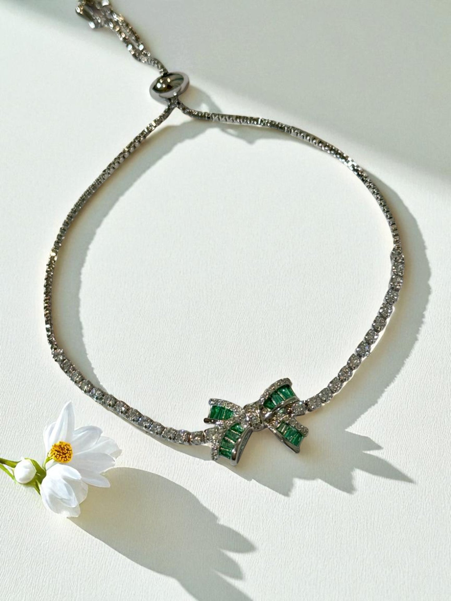 GREEN DIAMOND BOW CAVAN BRACELET