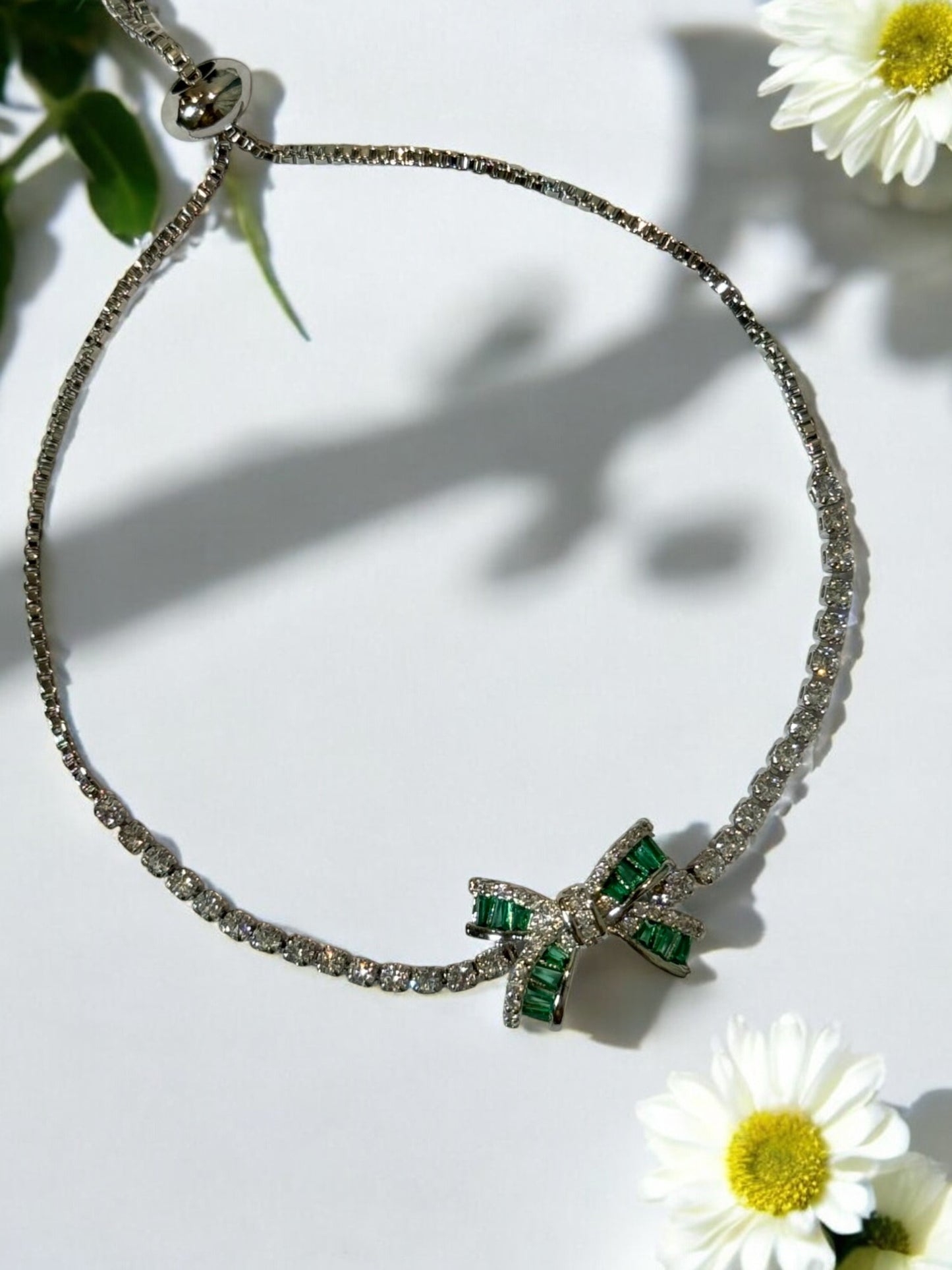 GREEN DIAMOND BOW CAVAN BRACELET