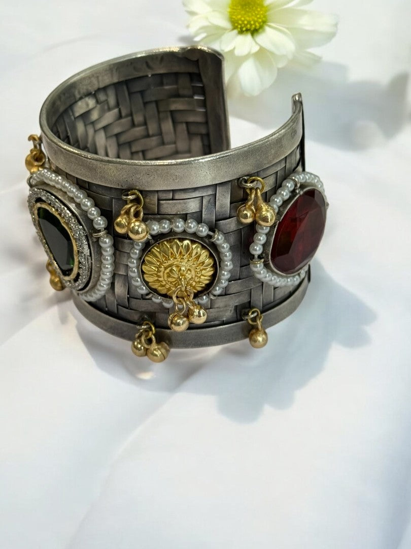 GREEN MOTIF NIMA GERMAN SILVER CUFF