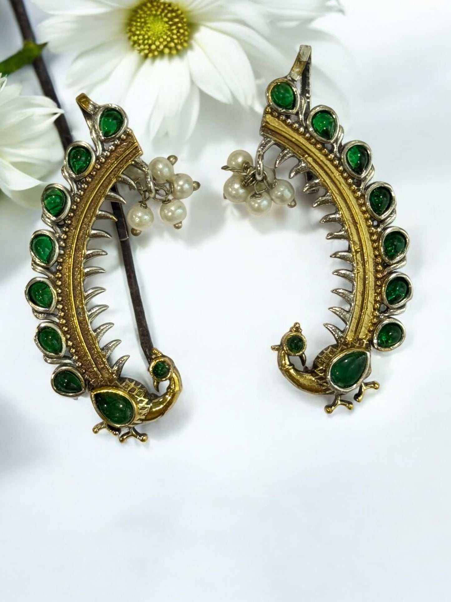 GREEN PEACOCK IDHIKA GERMAN SILVER EAR CUFF