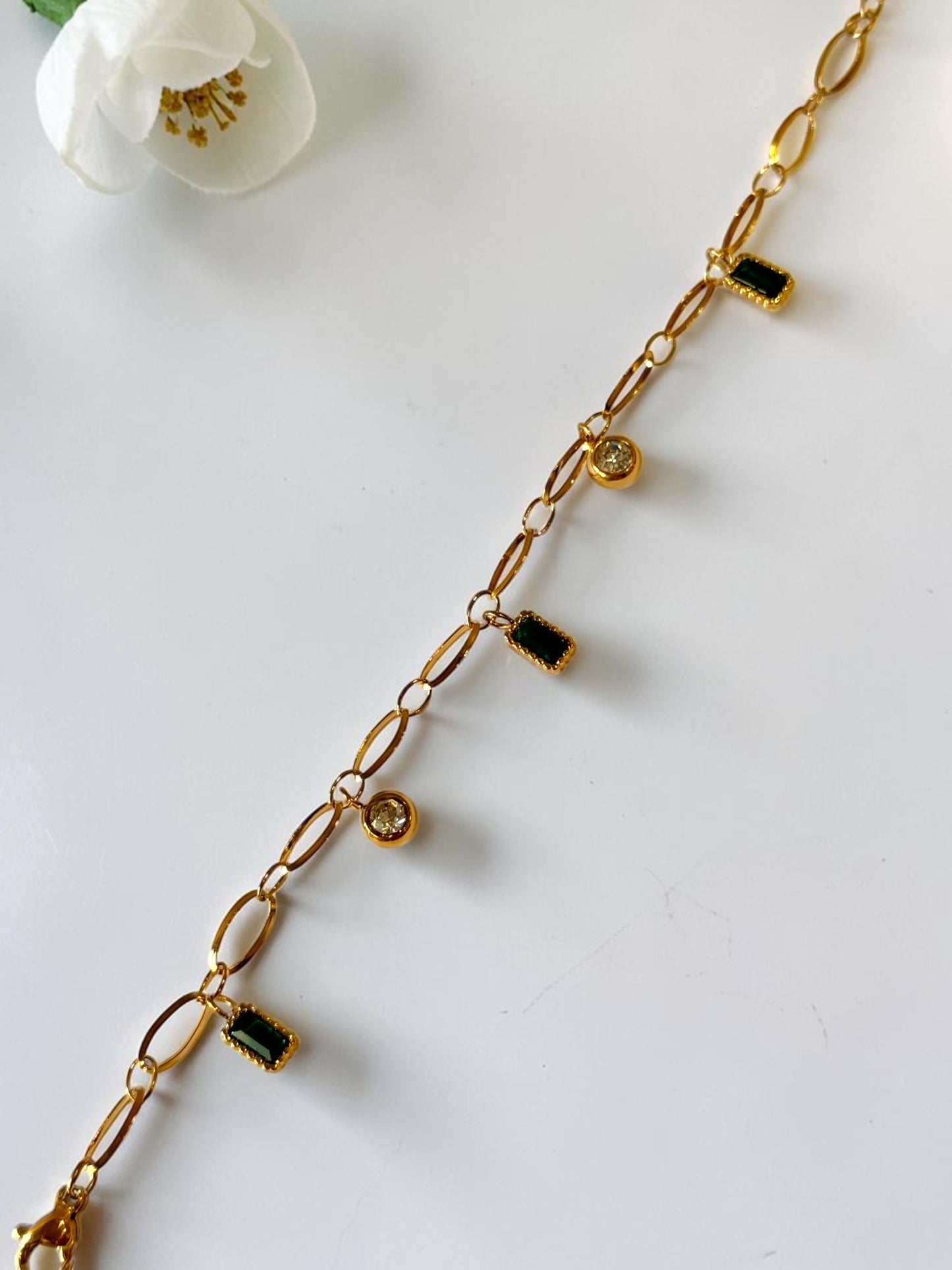 GREEN RECTANGULAR STONE EKAANY BRACELET