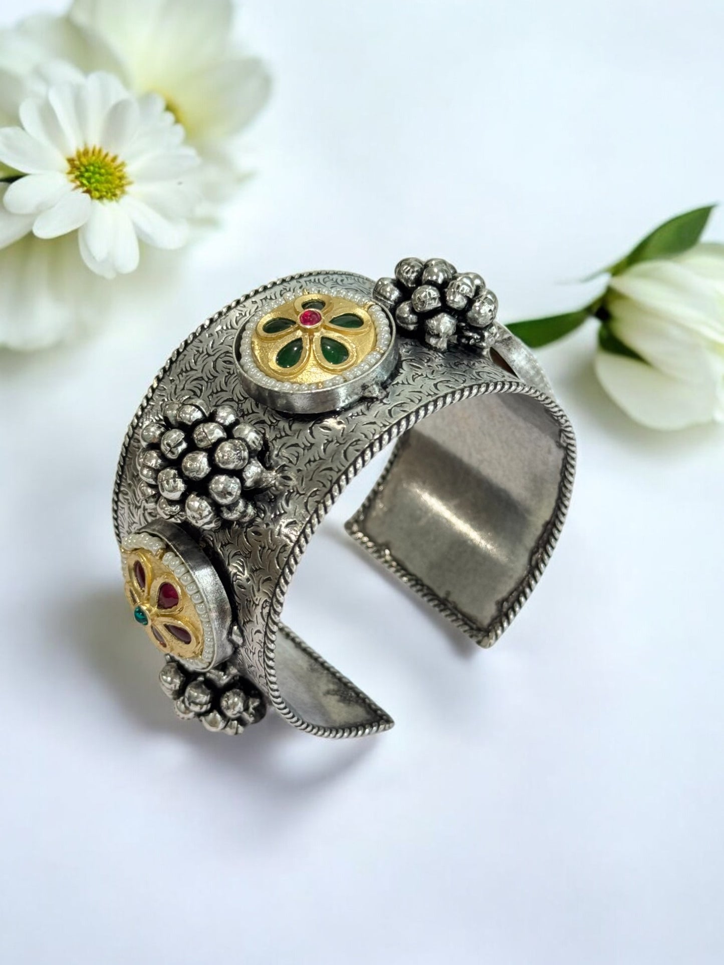 GREEN RED KRITI GERMAN SILVER BANGLE