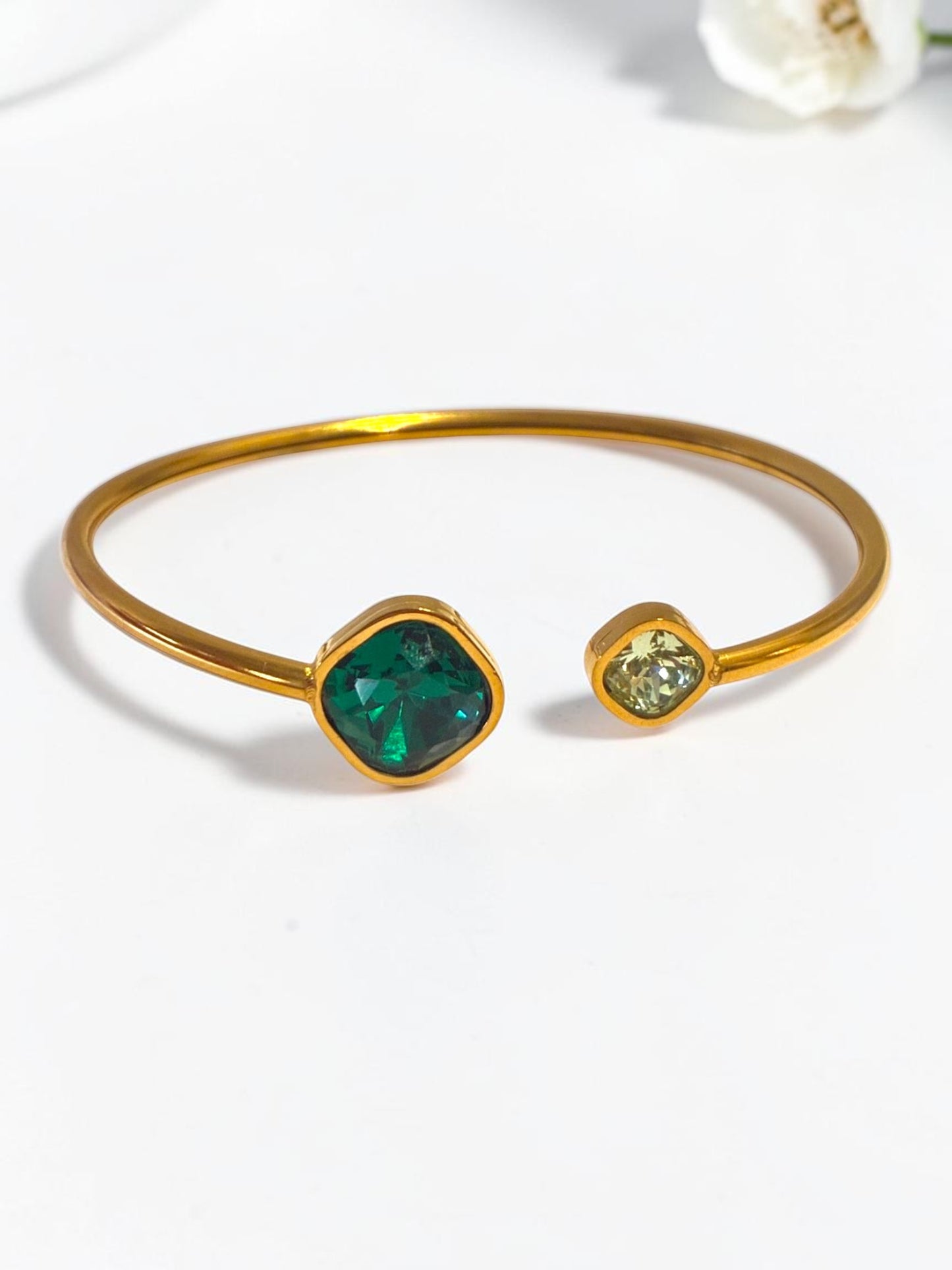 GREEN STONE STEVIE BRACELET (CUFF)