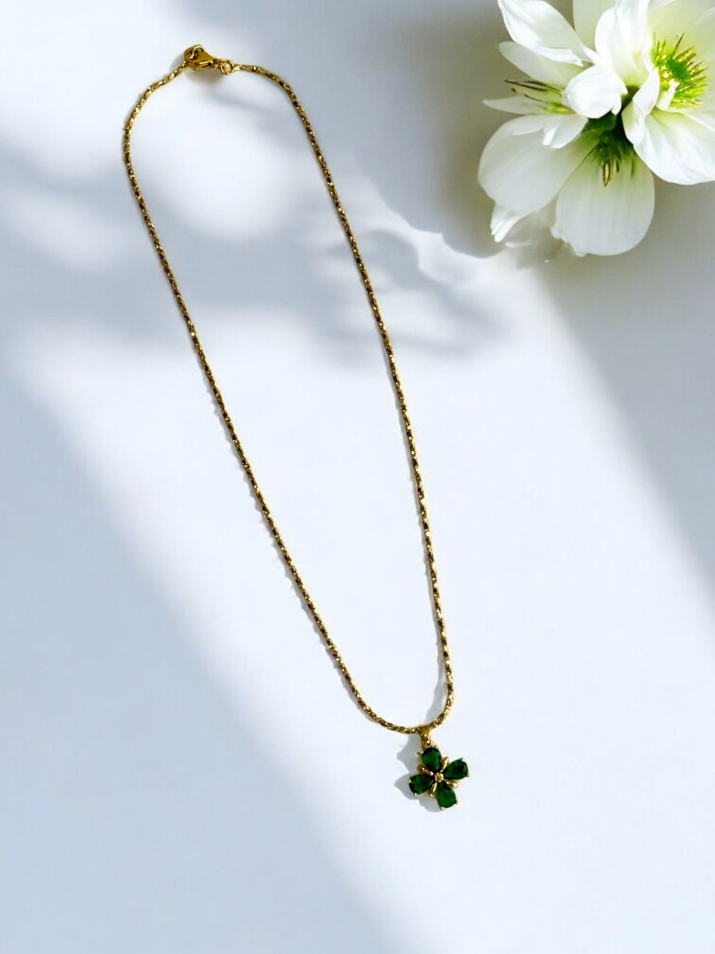 GREEN DIAMOND LIUKA NECKLACE