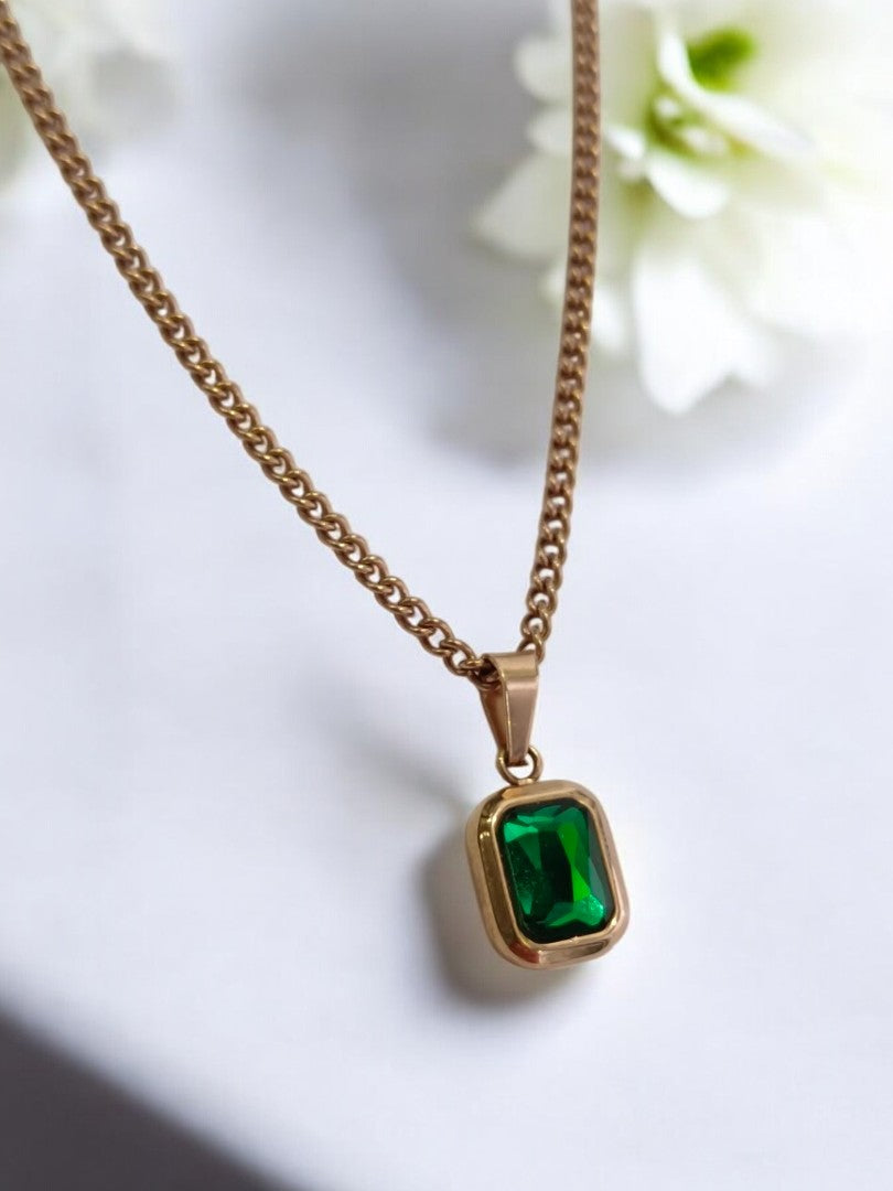 ROSE GOLD CHAIN WITH GREEN STONE