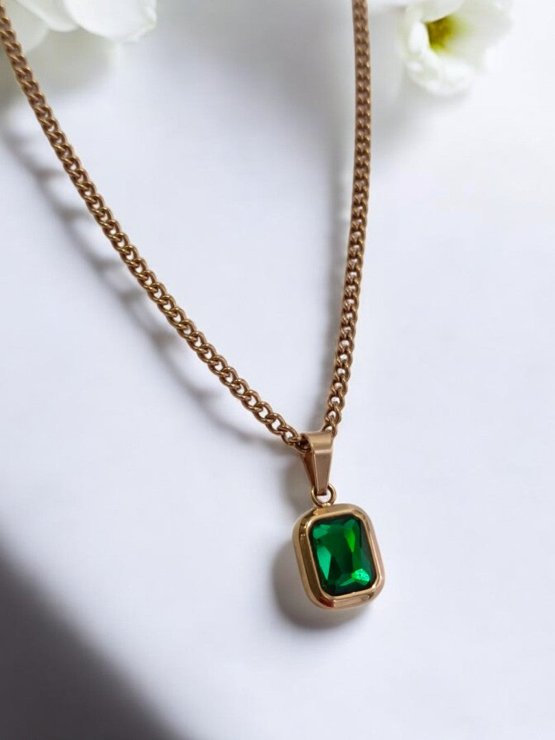 ROSE GOLD CHAIN WITH GREEN STONE