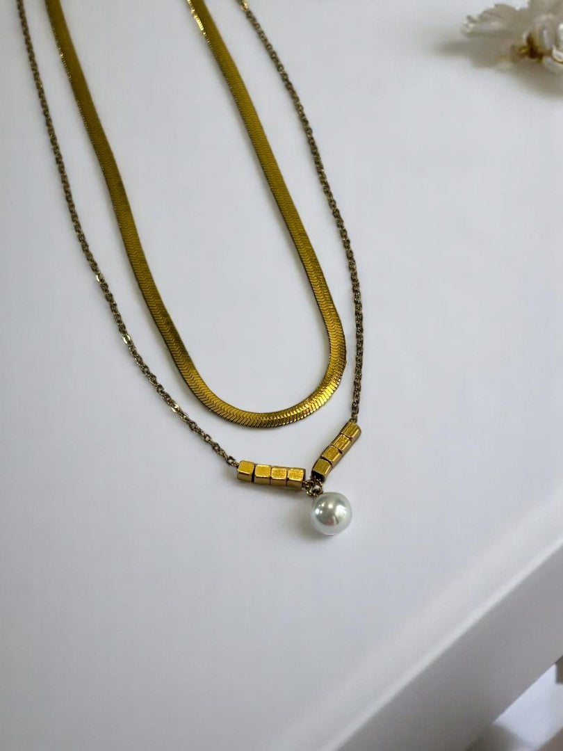 LAYERED PEARL BEGONIA NECKLACE
