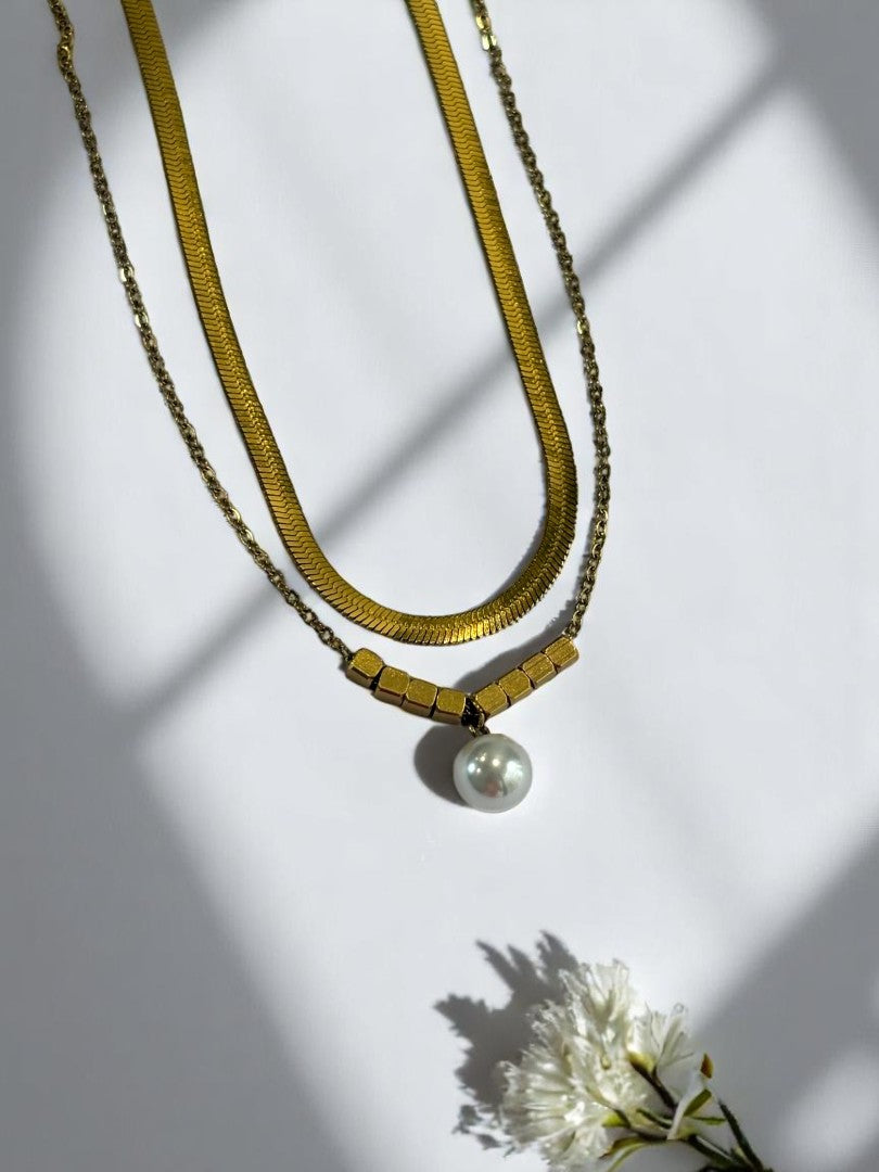 LAYERED PEARL BEGONIA NECKLACE