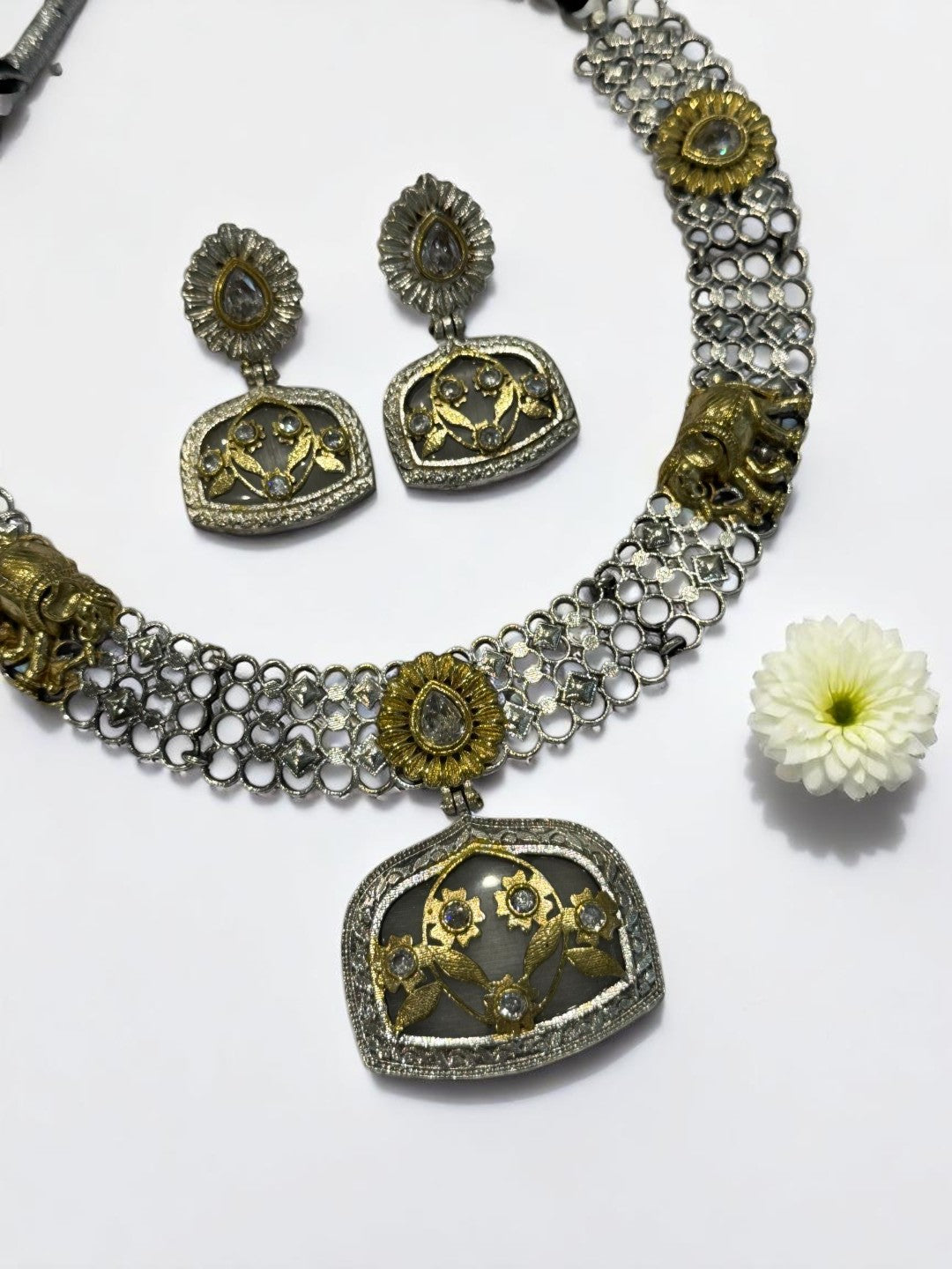 WHITE OSHMA GERMAN SILVER JEWELLERY SET