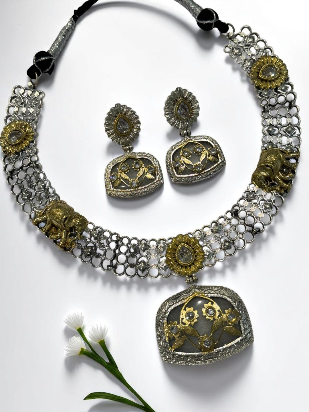 WHITE OSHMA GERMAN SILVER JEWELLERY SET