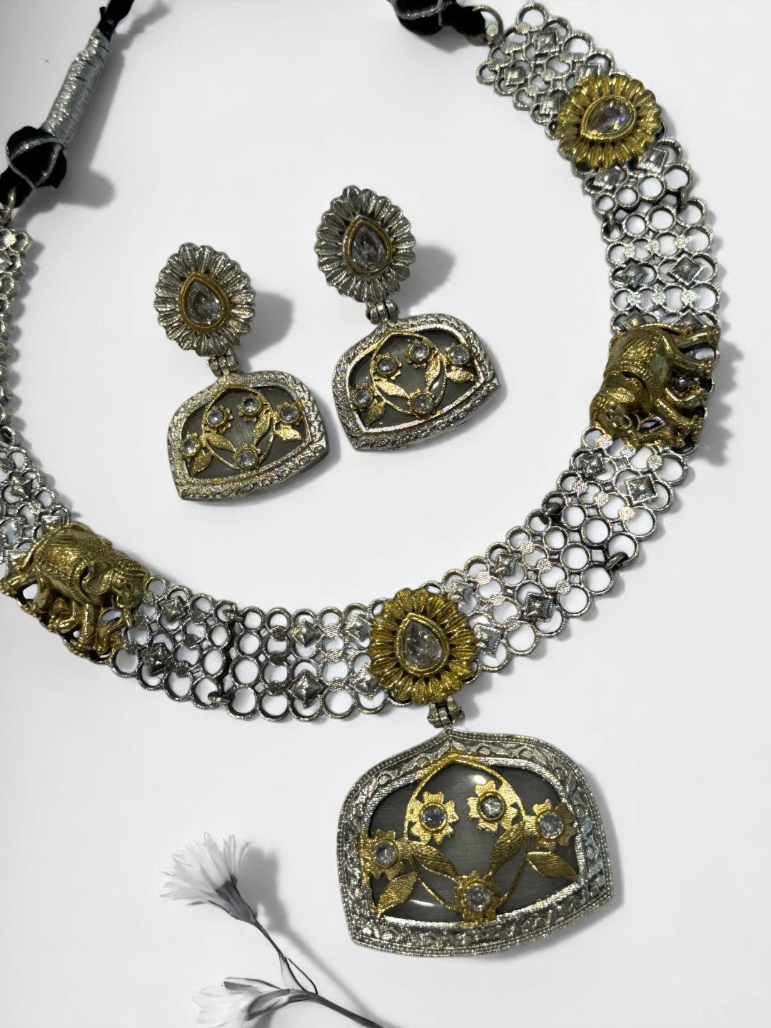 WHITE OSHMA GERMAN SILVER JEWELLERY SET