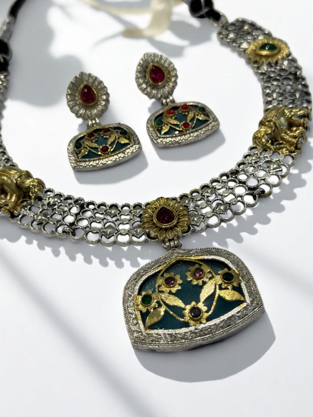 GREEN RED OSHMA GERMAN SILVER JEWELLERY SET