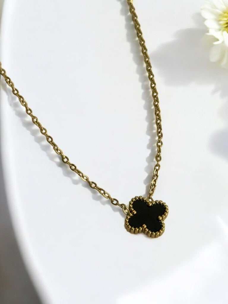 WHITE & BLACK REVERSIBLE CLOVER JACK NECKLACE