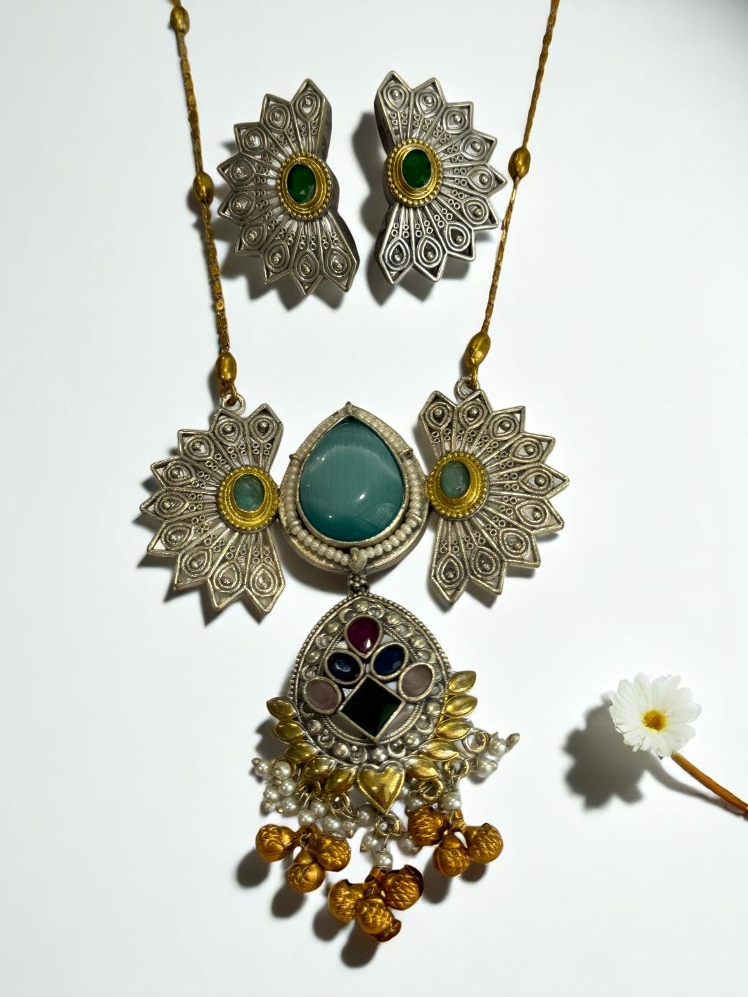 GREEN PIHU GERMAN SILVER JEWELLERY SET