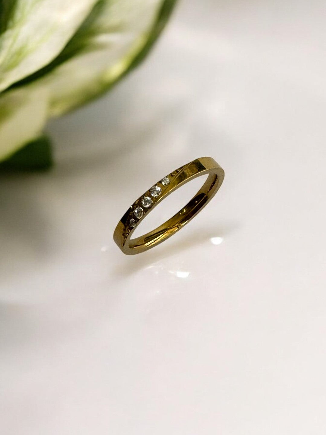 GOLD DIAMOND MRENIE RING