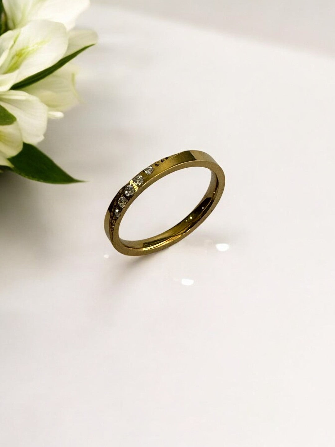 GOLD DIAMOND MRENIE RING