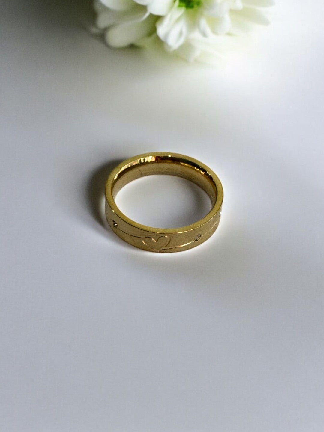 GOLD DIAMOND HEART MISHRIE RING