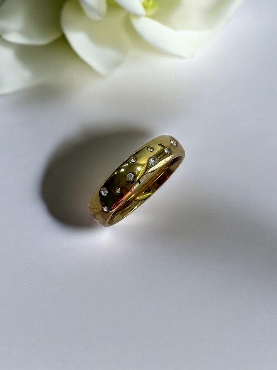 GOLD DIAMOND JANAKIE RING
